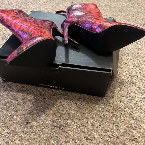 Fashion Nova Red booties - Picture 2 of 2